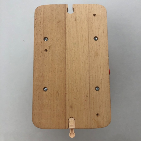 Thomas and Friends Wooden Railway Sodor Engine Wash Roll n’ Whistle Connor - Picture 7 of 16